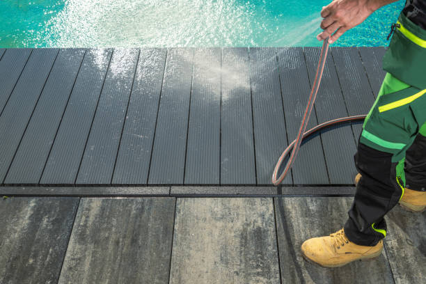 Garage Pressure Washing in Charlotte Park, FL