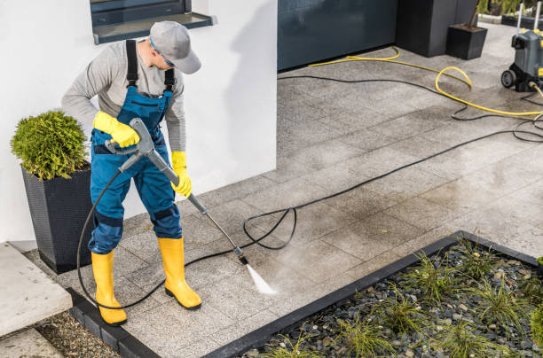 Professional Pressure Washing in Charlotte Park, FL